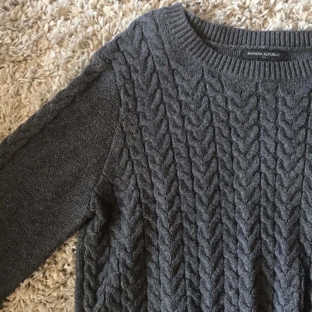 SOLD - Banana Republic Sweater